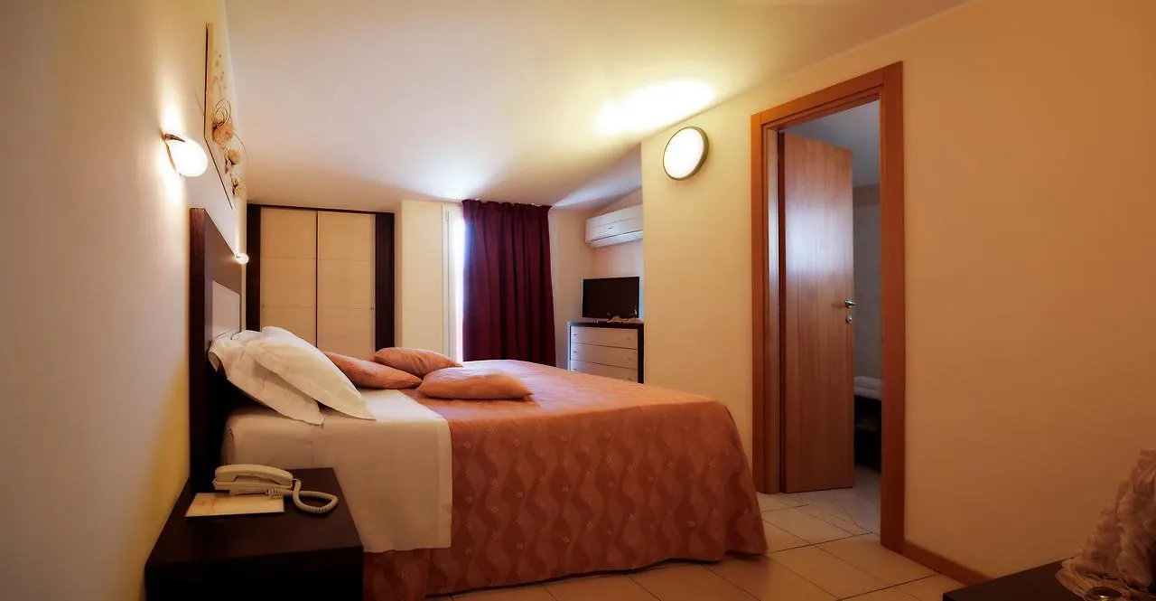 Hotel Ombretta Mare Rimini Italy
